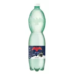 Mattoni Black s příchutí černých plodů jemně perlivá 1,5l / 6 ks